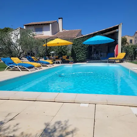 Maisonnette Avec Piscine La Picholine Châteaurenard Exterior foto