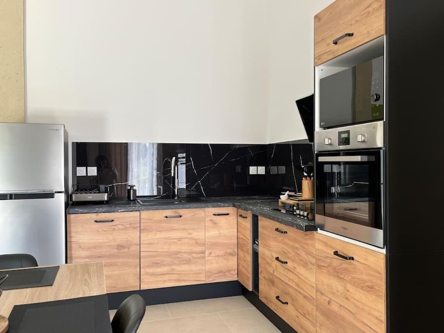 Maisonnette Avec Piscine La Picholine Apartment Châteaurenard