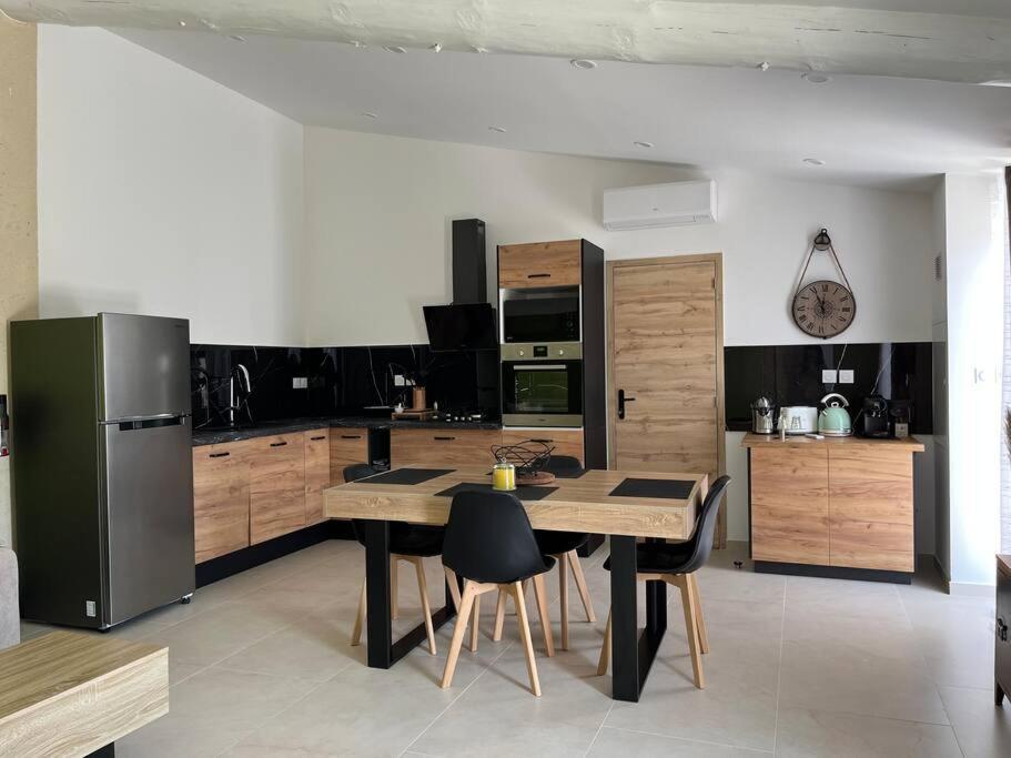 Maisonnette Avec Piscine La Picholine *