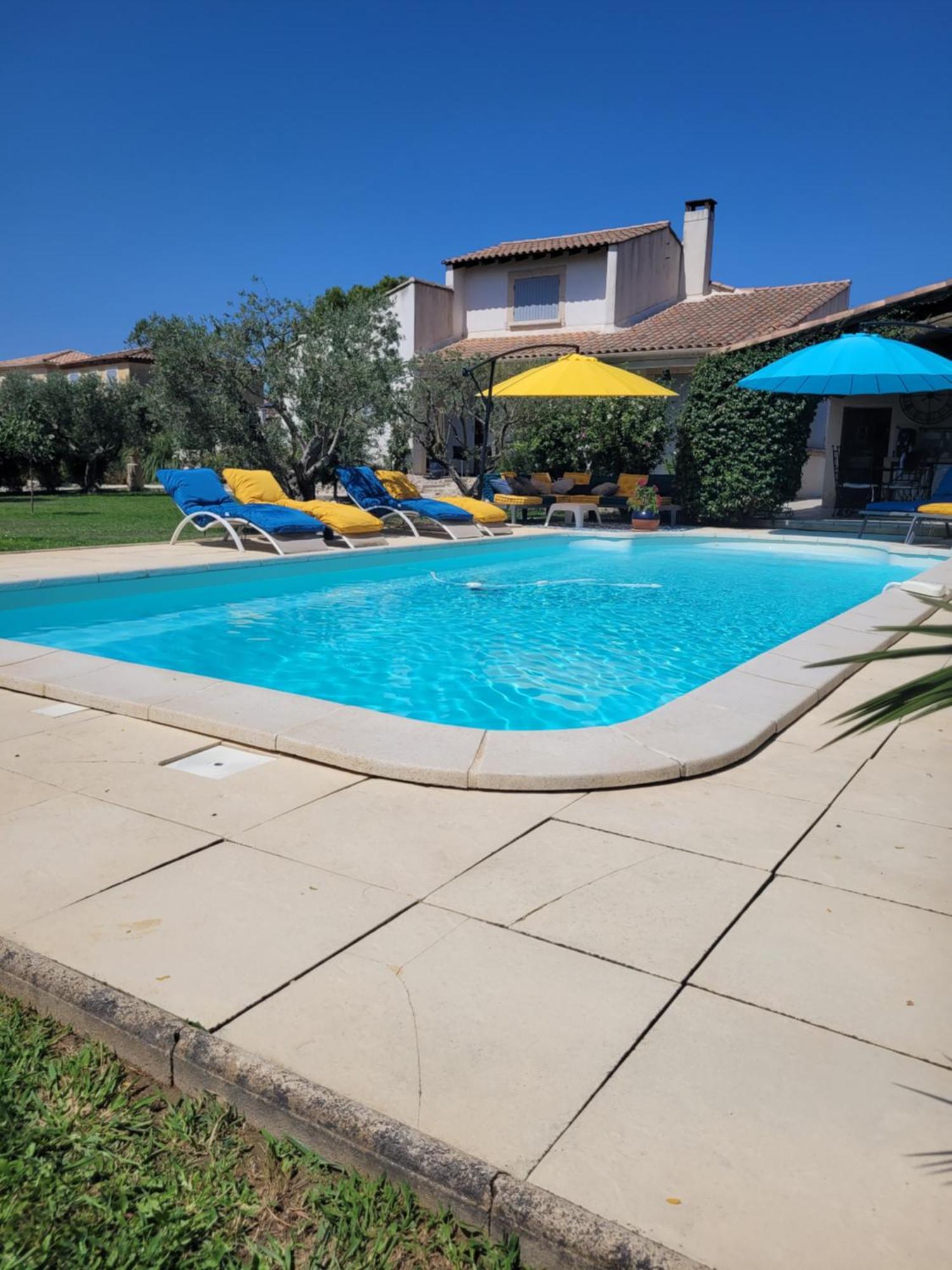 Apartment Maisonnette Avec Piscine La Picholine