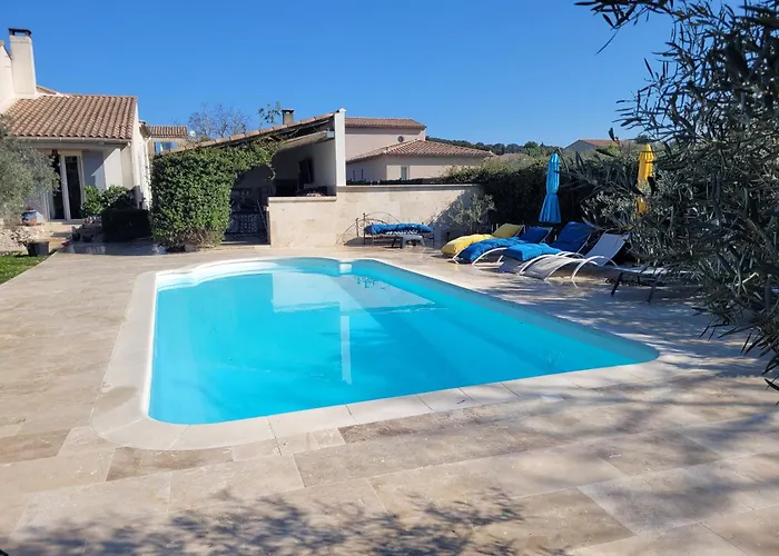 Maisonnette Avec Piscine La Picholine